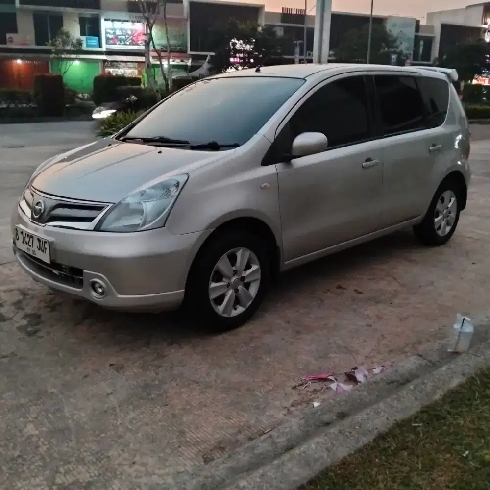 Nissan Livina SV 1.5 manual