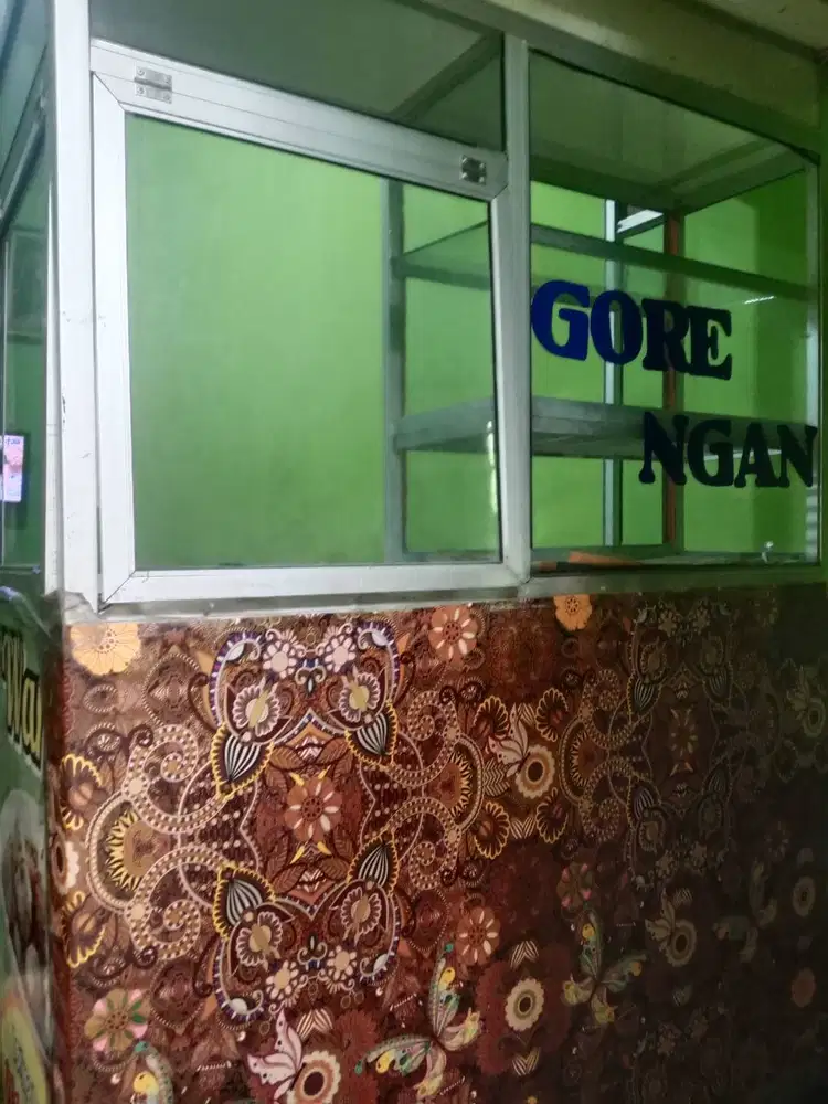 Gerobak etalase