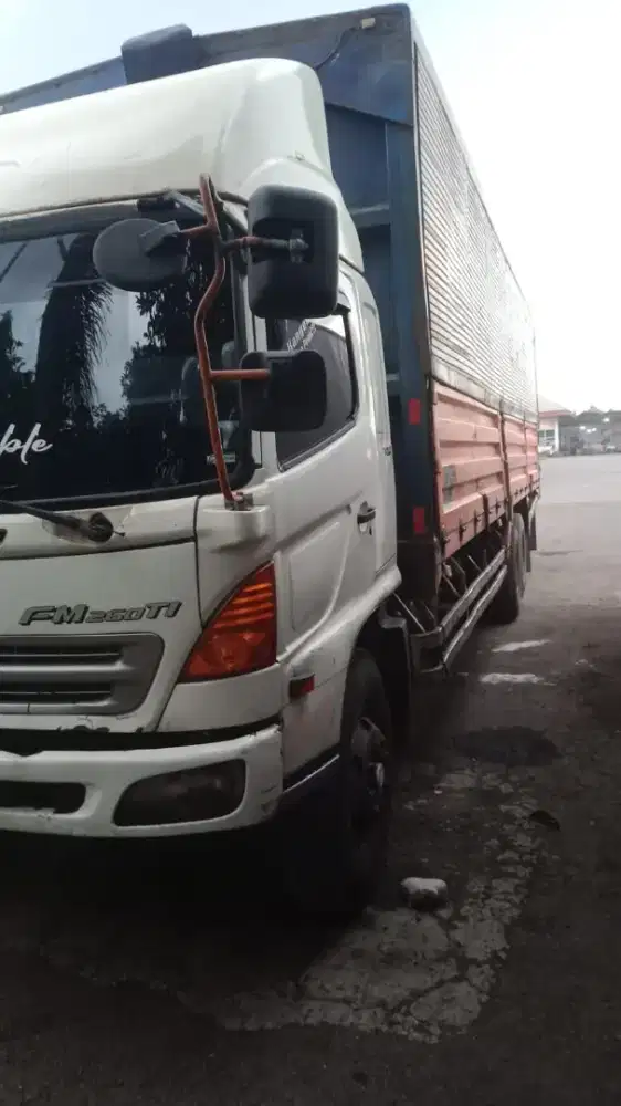 Wingbox long 9,7m berikut mobilnya Hi-no FM260JD 6x4 2007
