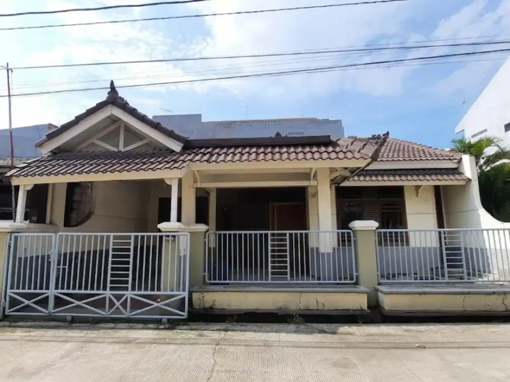 HOOK MURAH !!! Luas 135 dak beton di perumahan harapan indah