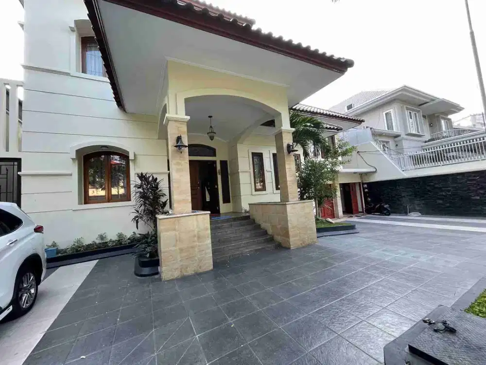 Area Prime, Dijual Rumah Mewah Siap Huni di Brawijaya Keb Baru Jakarta Selatan
