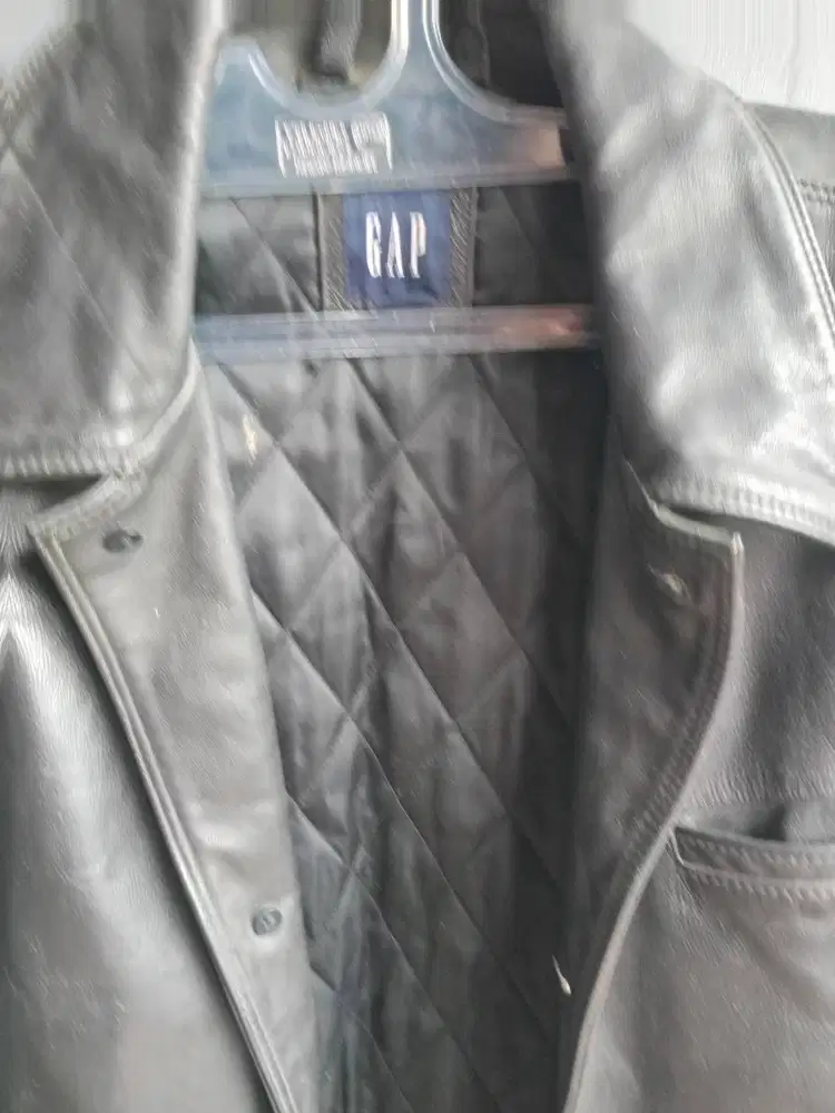 Dijual jaket kulit GAP 1,2 jutaan