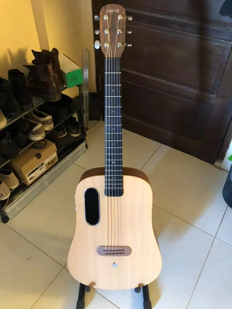 Dijual gitar akustik Lava Me Air Spruce