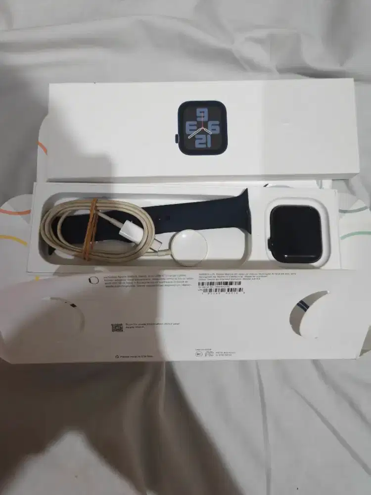 Apple Watch SE 2 44mm bh 100 iwatch