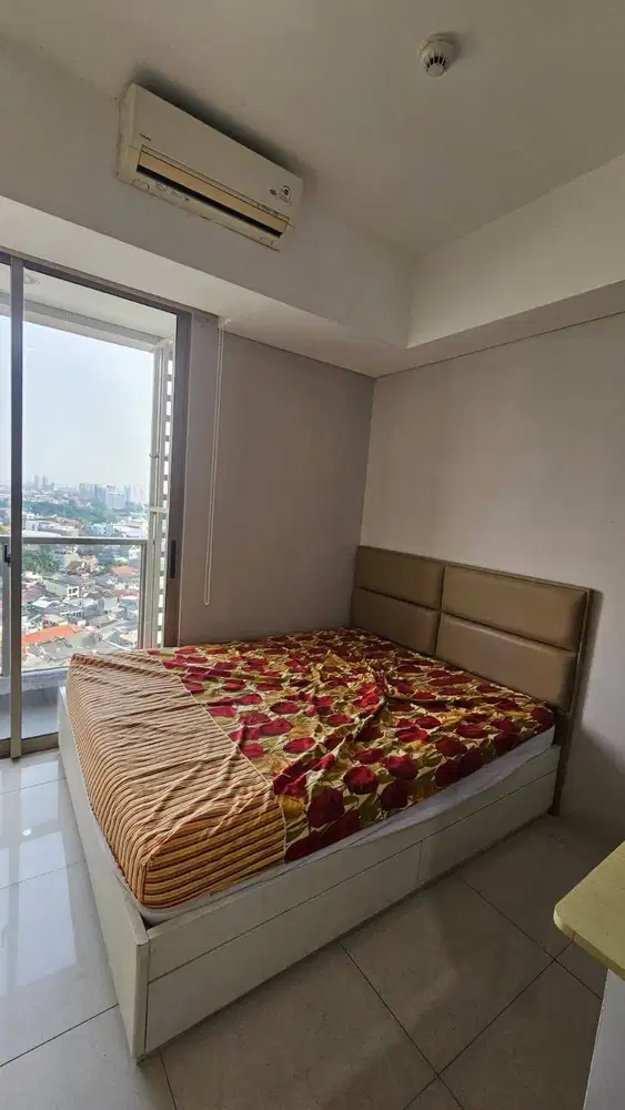 Disewakan Apartemen Taman Anggrek Residences Studio Furnish