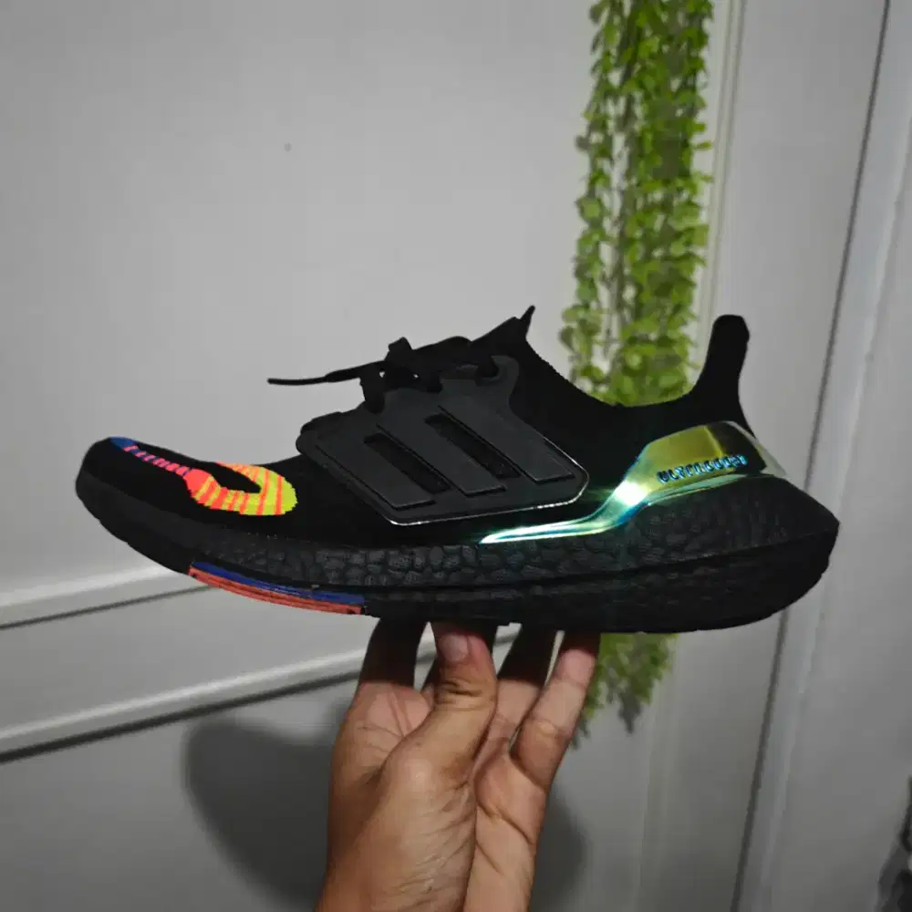 SEPATU ADIDAS ULTRABOOST 21 'BLACK NEON' - LARI MAKIN KEREN & NYAMAN!