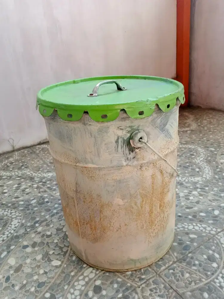 Tempat Sampah Tong Sampah Besi 20 Liter Tempat Bakar Sampah