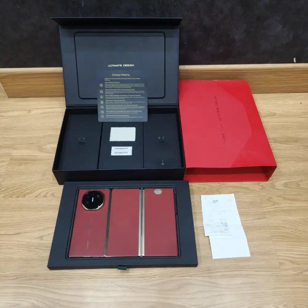 Huawei Mate XT Ultimate 16/1TB Red Fullset Resmi