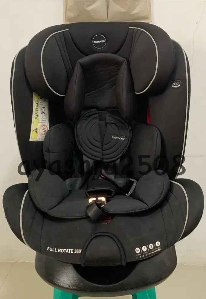Carseat Bayi merek BabyDoes Rotate 360°