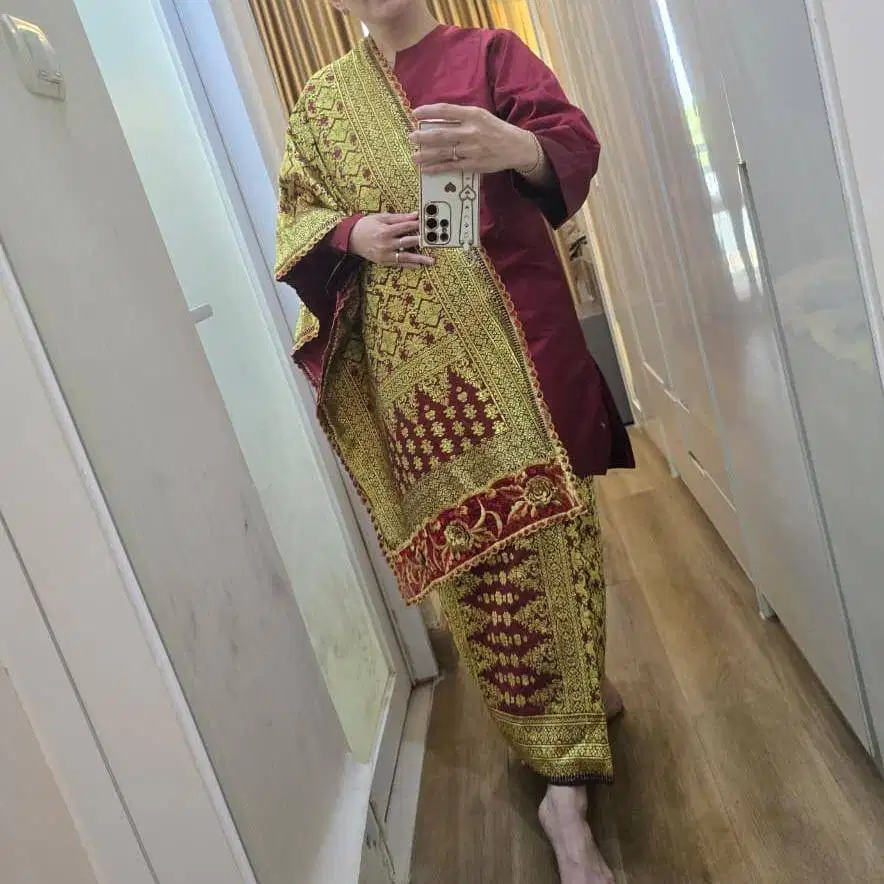 Songket tenun sutra gebeng palembang original