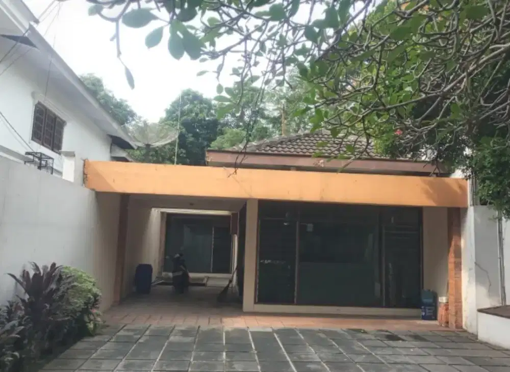 SEWA RUMAH KOMERSIAL CIKINI MENANG JAKARTA PUSAT
