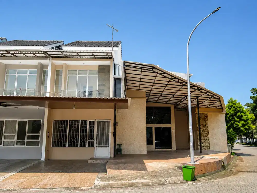 Rumah Modern Unik 2 lantai Tanah Luas di BSD dekat Tol Serpong