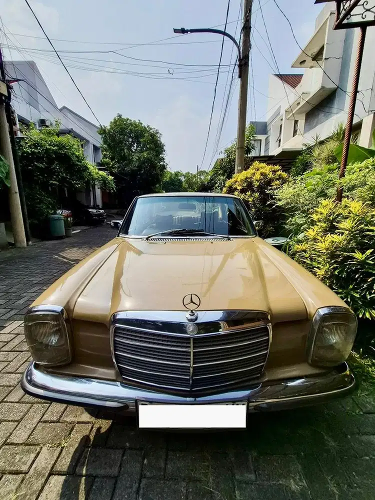 Mercedes Benz 280 W114 mercy mini