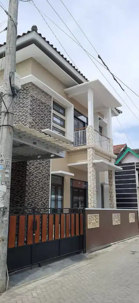 Disewakan Rumah 2 Lntai Bangunan&Lingkungan Istimewa Area Timoho Yogya