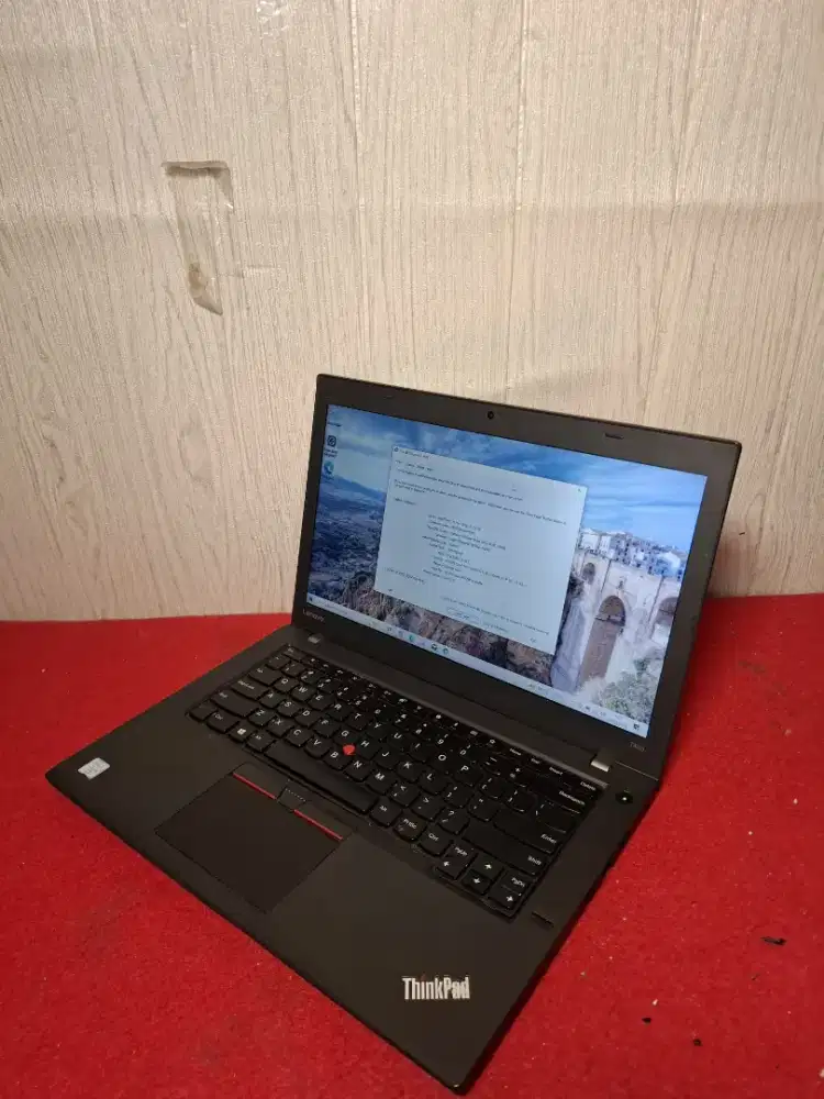 Processor : Lenovo Thinkpad T460 Core i5 Generasi 6 2,4 Ghz
