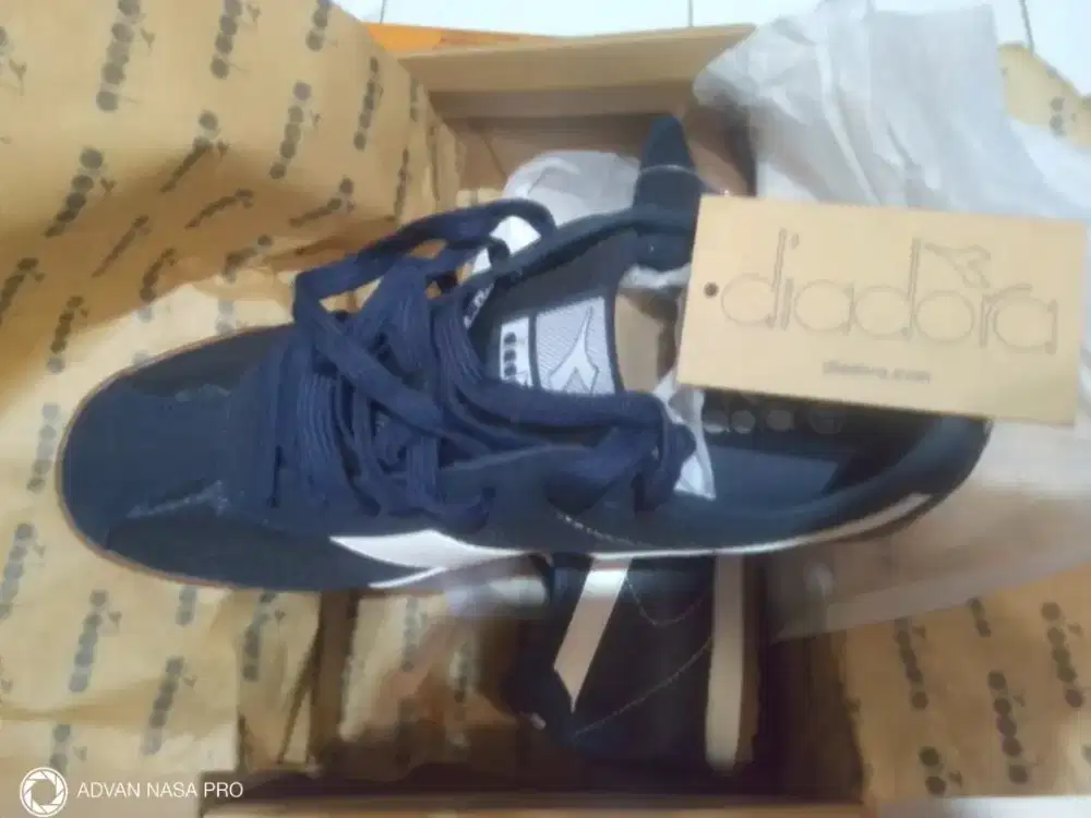 Sepatu diadora size 43