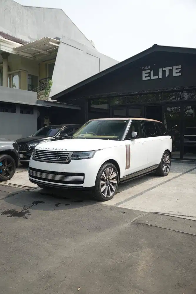 NIK 2026 Land Rover Range Rover SV LWB Fuji White