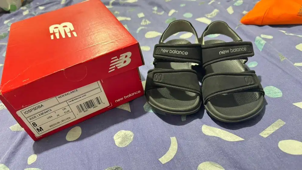 Sepatu sandal original store NB