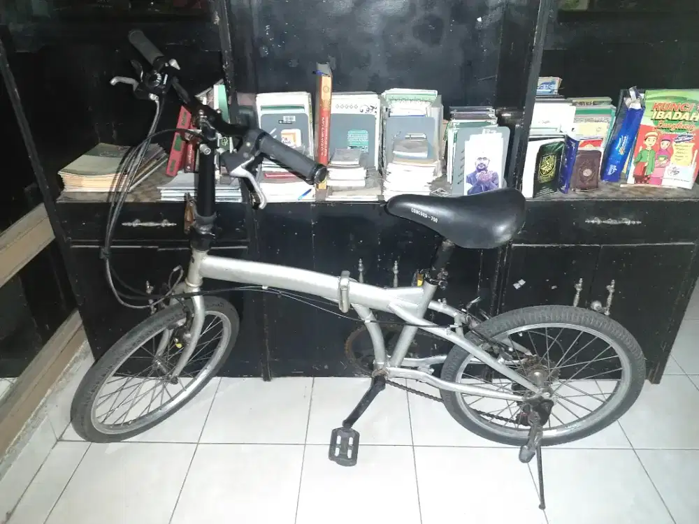 sepeda lipat seken
