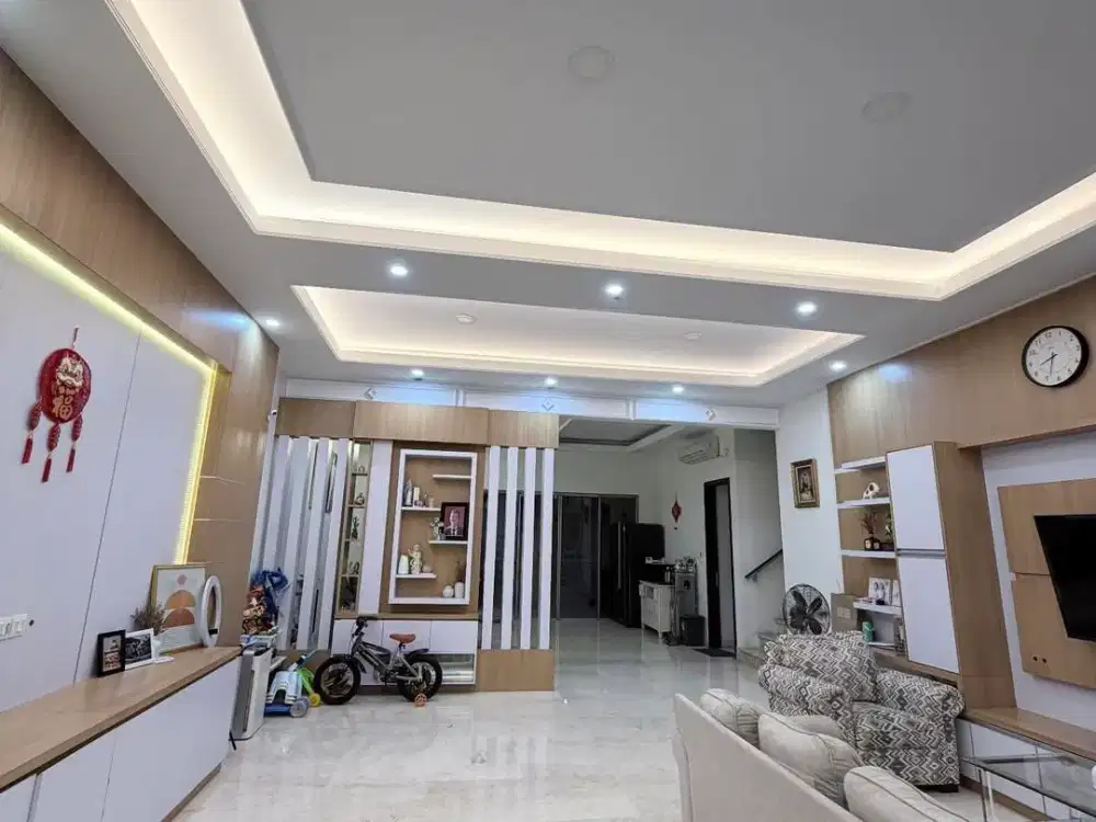 Dijual Rumah Rapi Siap Huni Dekat Akses Tol di Golf Island PIK Jakarta Utara