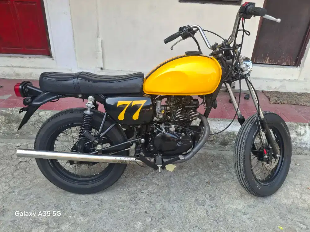 KAWASAKI W 175 MODEL CUSTOM TH 2019 B DEPOK