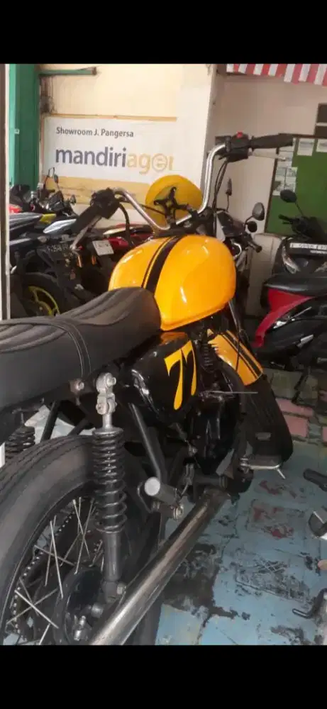 KAWASAKI W 175 THN.2019 MEDEL CUSTOM