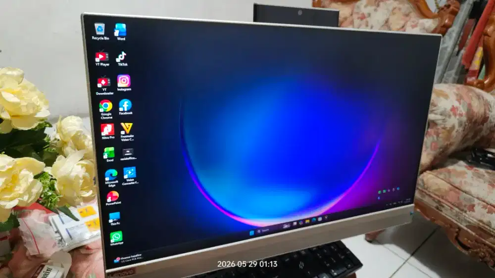 Lenovo AIO 520 24ICB (i7-8700t,16gb ram,vga 2gb ddr5 ,nvme 256gb+2tb)