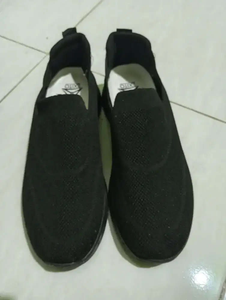 Sepatu size 43 hitam
