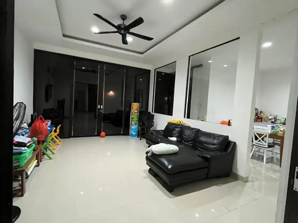 Rumah 2 Lantai di Cluster Shinano, dengan Fasilitas yang Cukup Mamadai (015)