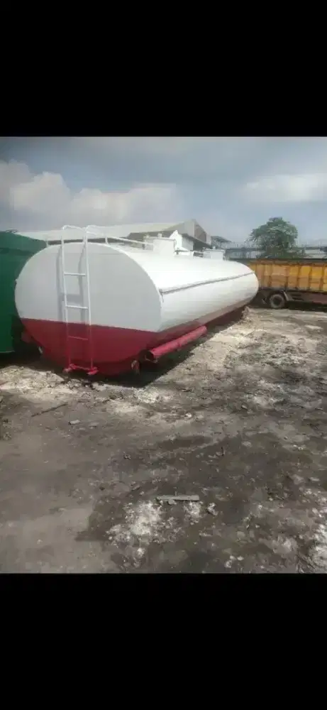 Tangki bekas 24.000 ltr bisa untuk air,minyak,solar. Dll