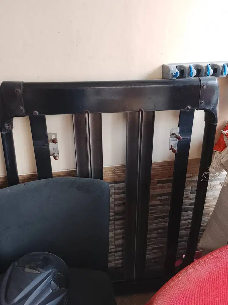 Roofrak dan crossbar Universal
