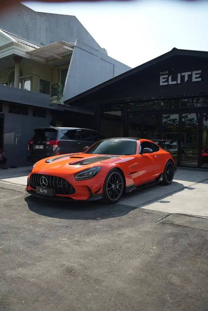 NIK 2023 Mercedes-Benz AMG GT Black Series Magmabeam Orange