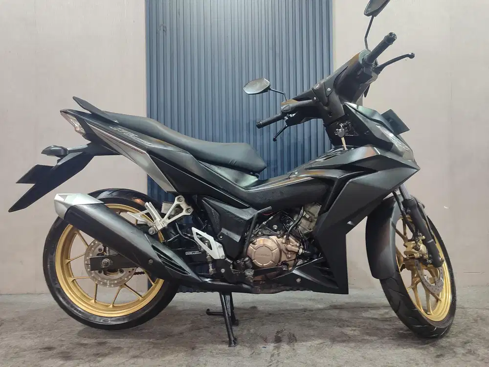 Supra GTR 150 hitam 2018 istimewa mulus terawat siap pakai...