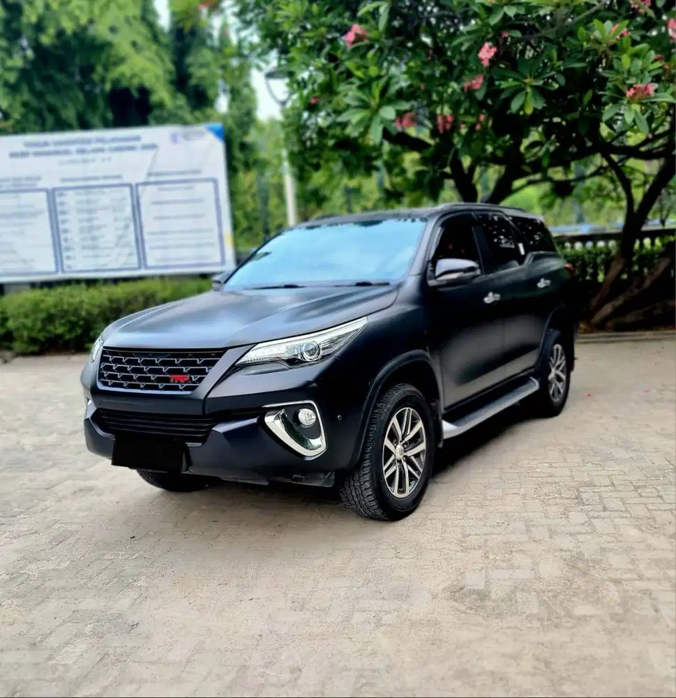 Toyota Fortuner VRZ 2.4 AT 2018 / 2019 CASH KREDIT