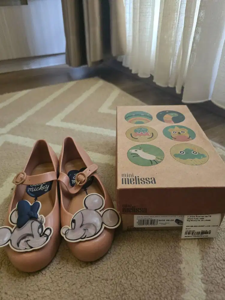 sepatu anak Mini Melissa Mickey Mouse mulus terawat ukuran USA 11 EUR