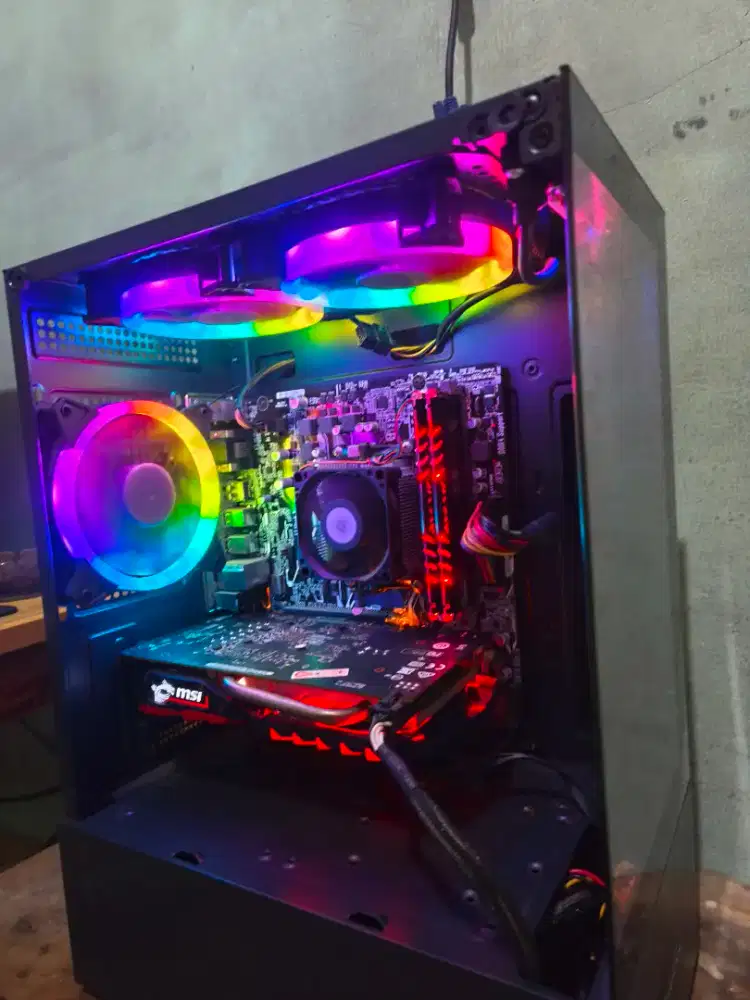DIJUAL PC GAMING / MULTIMEDIA SIAP

PAKAI