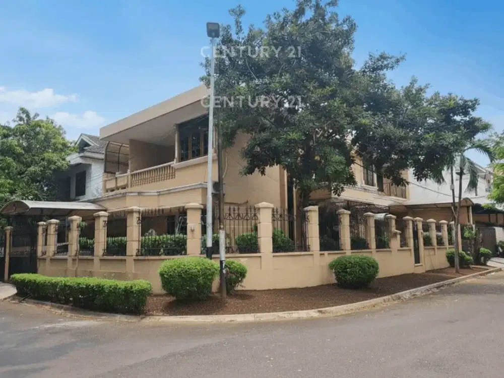 Rumah Pondok Indah Depan Taman Selangkah Ke PIM 2