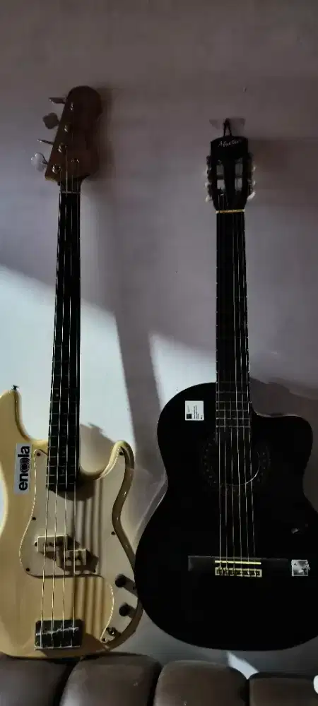 Gitar MAKTAR dan bass falconn