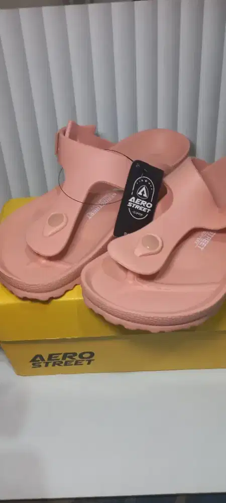 Sandal wanita empuk