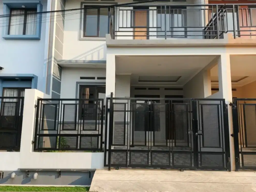 Rumah modern turangga dekat Trans Studio mall
