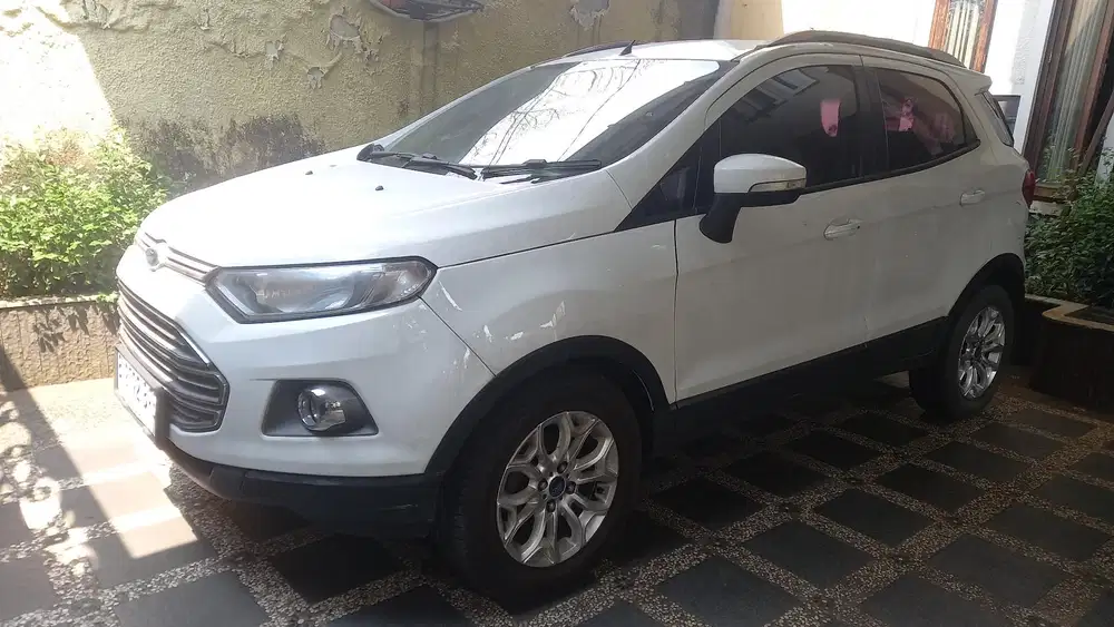 Ford Eco Sport 2015 Titanium 1.5 Putih Sunroof Service Resmi