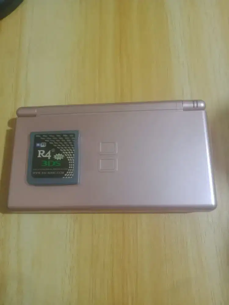 Nintendo DS lite