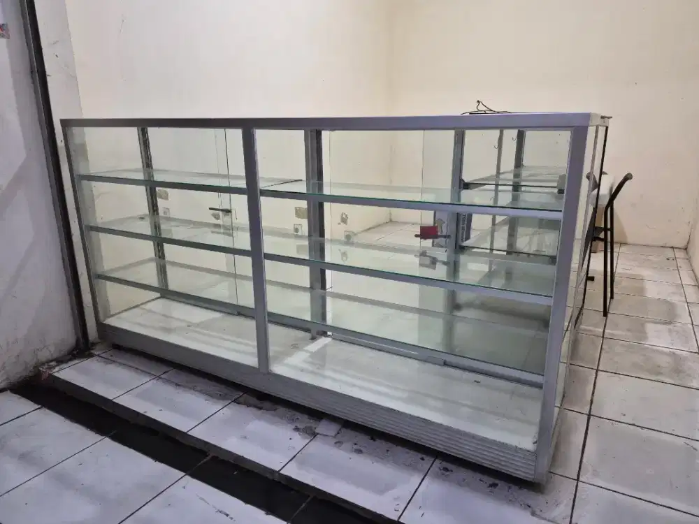 Etalase 2 meter dan 1 meter Layak Pakai