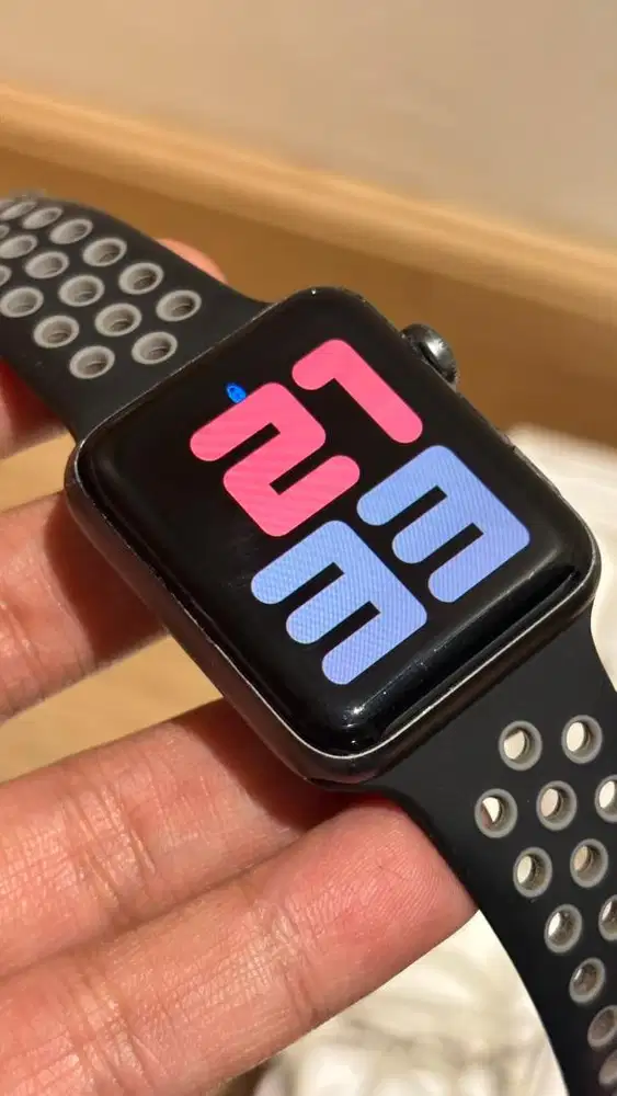 Apple Smart Watch Series 2 42mm in Space Gray