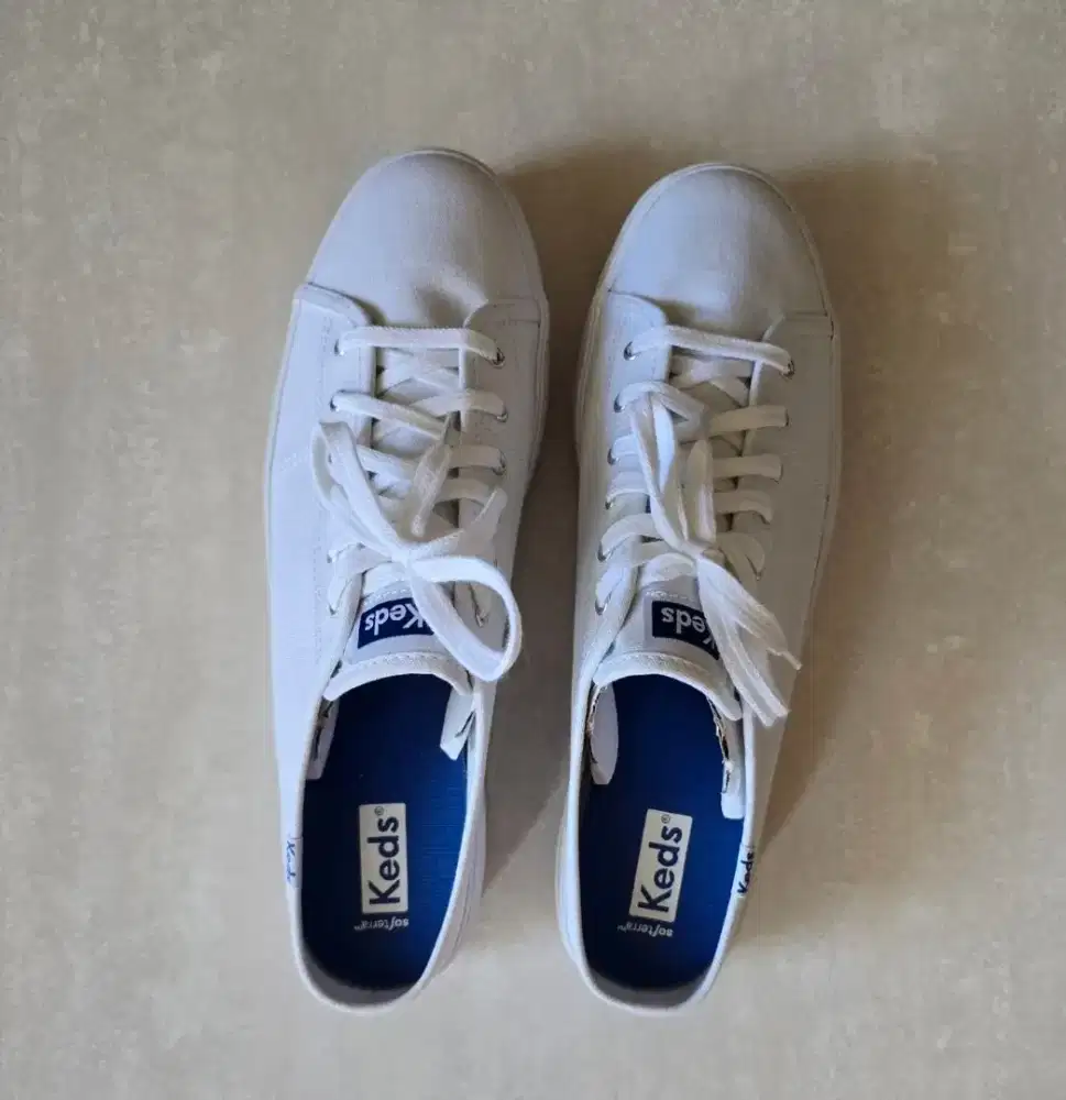 Sepatu merek Keds Size 41