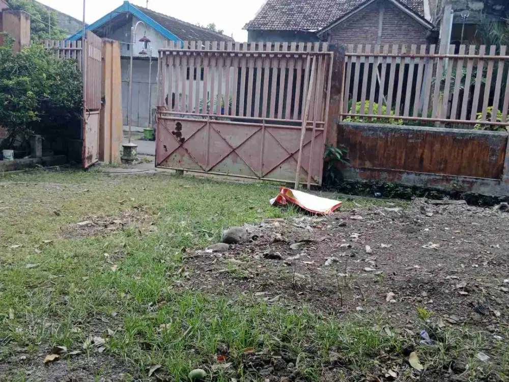 Pekarangan murah & strategis luas 500m² muka 20m, 5 menit dari UNS Solo, dekat jalan Raya Lawu, Palur Mojolaban Sukoharjo :