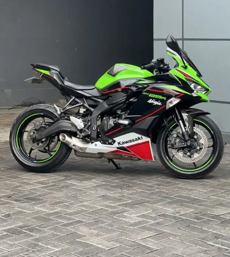 Kawasaki Ninja ZX 25R