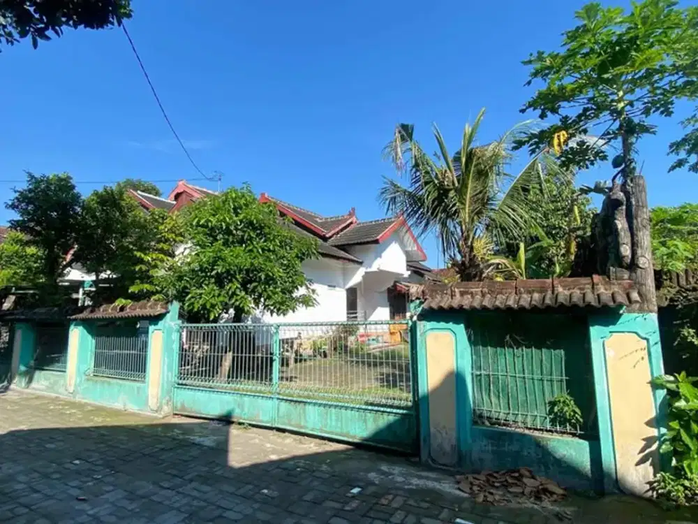 Dijual tanah bonus bangunan rumah lingkungan asri lokasi wedomartani yogyakarta