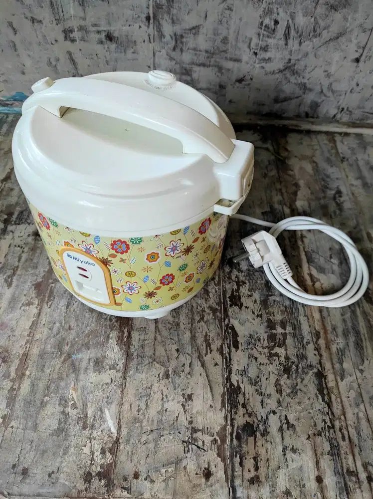 Miyako Rice Cooker MCM609