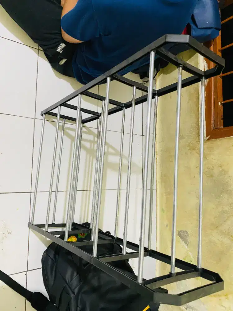 Rak sepatu rumah tangga